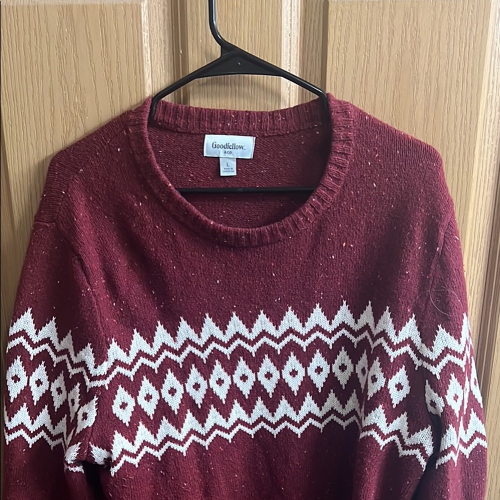 Red and White Sweater - L